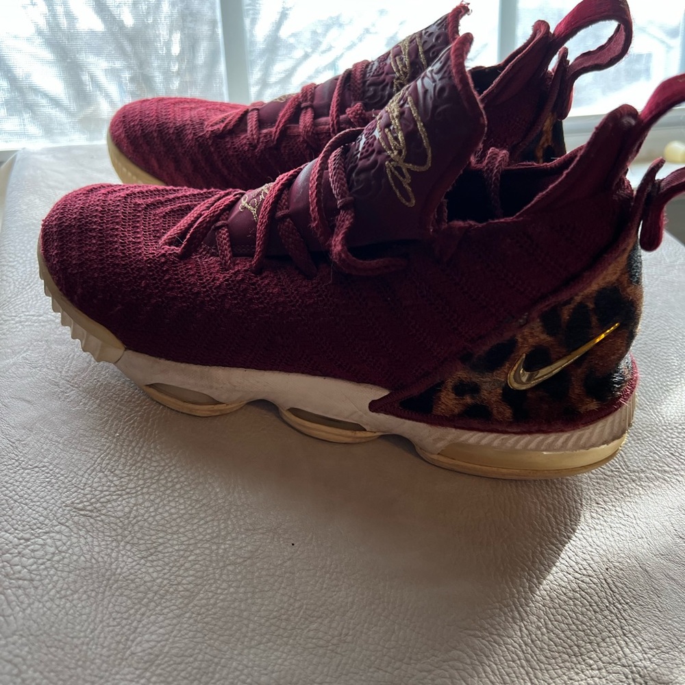 Nike